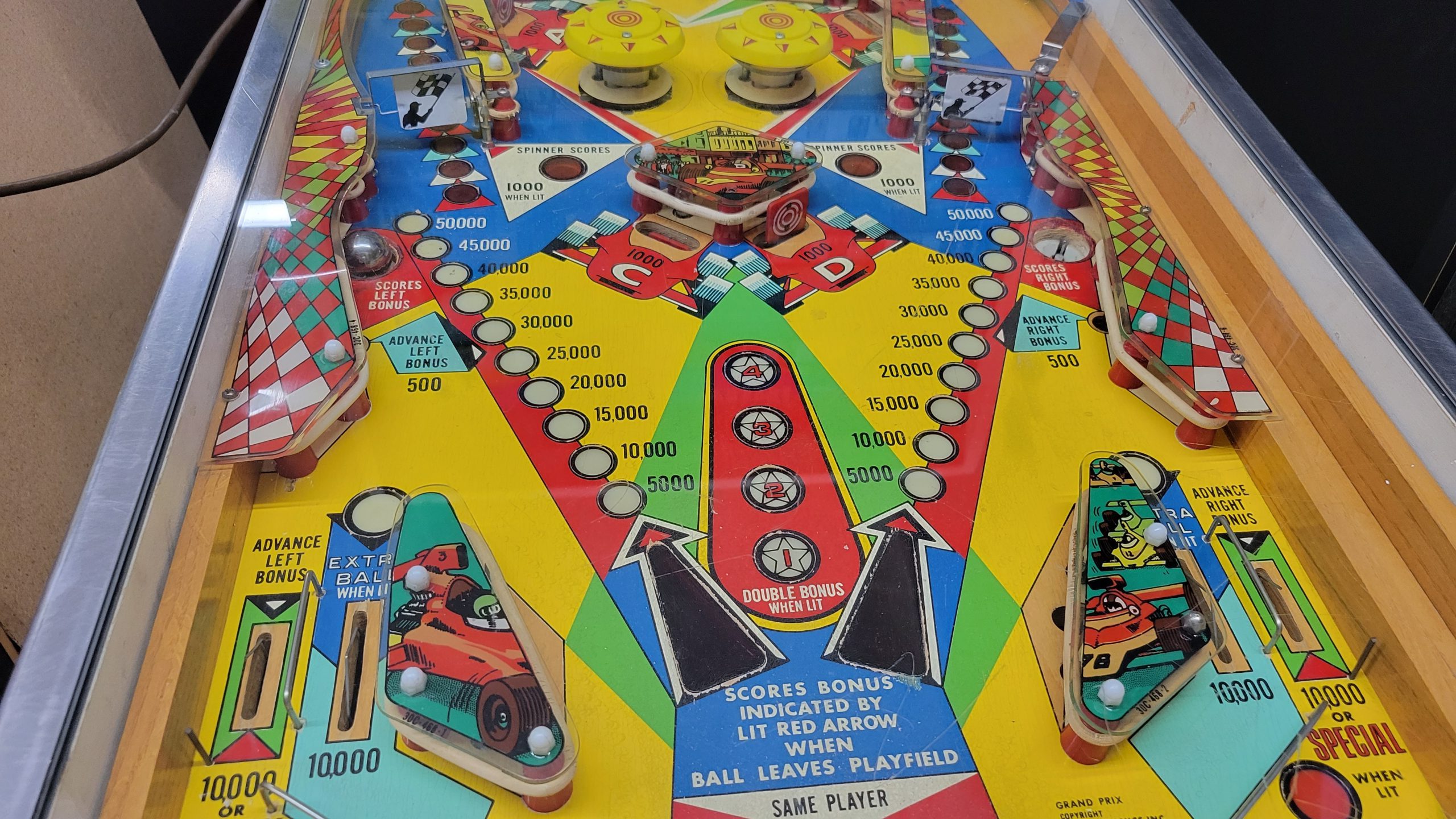 Williams Grand Prix Pinball Machine - Electromechanical